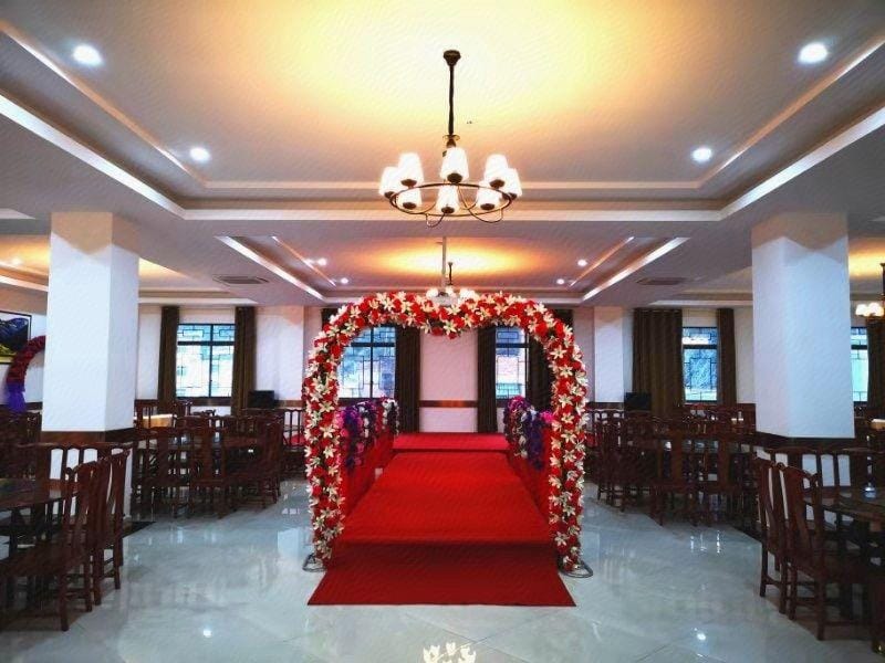 Phoenix Mountain Villa Hotel in Hangzhou