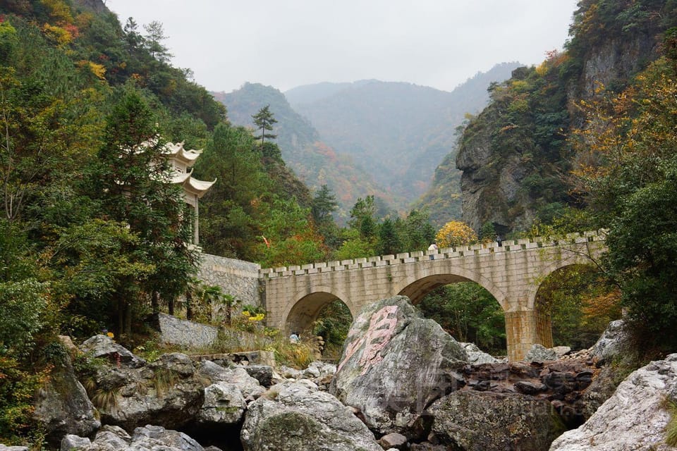 Shimenxia Rural Retreat Farmhouse Hotel in Hangzhou