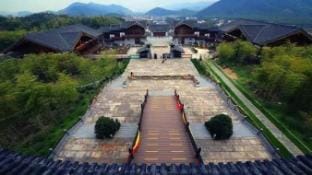 Jinghui Farmhouse Hotel in Zhejiang