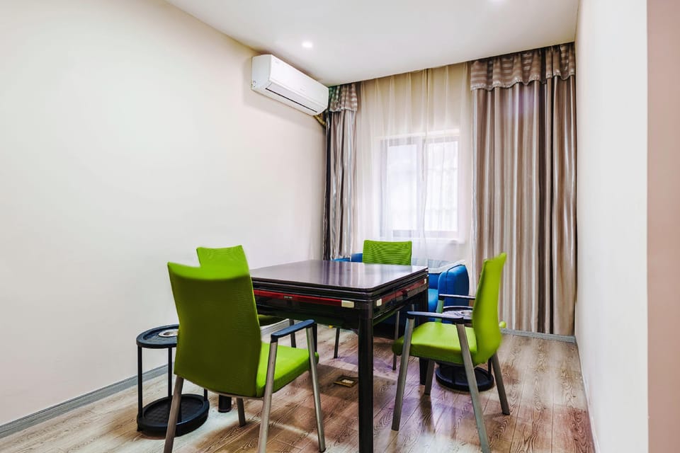 Qingcheng Hotel (Jiangning Zhushan Road Wanda Plaza Branch) Hotel in Nanjing