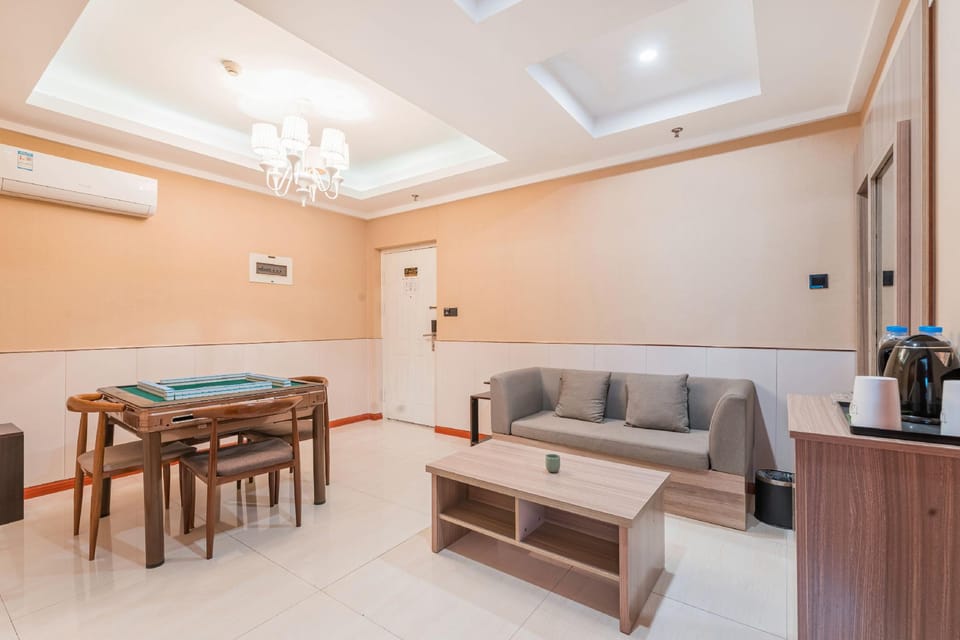 Rui Park Hotel (Hangzhou Bay Century Golden Resources Shopping Center Branch) Hotel in Zhejiang
