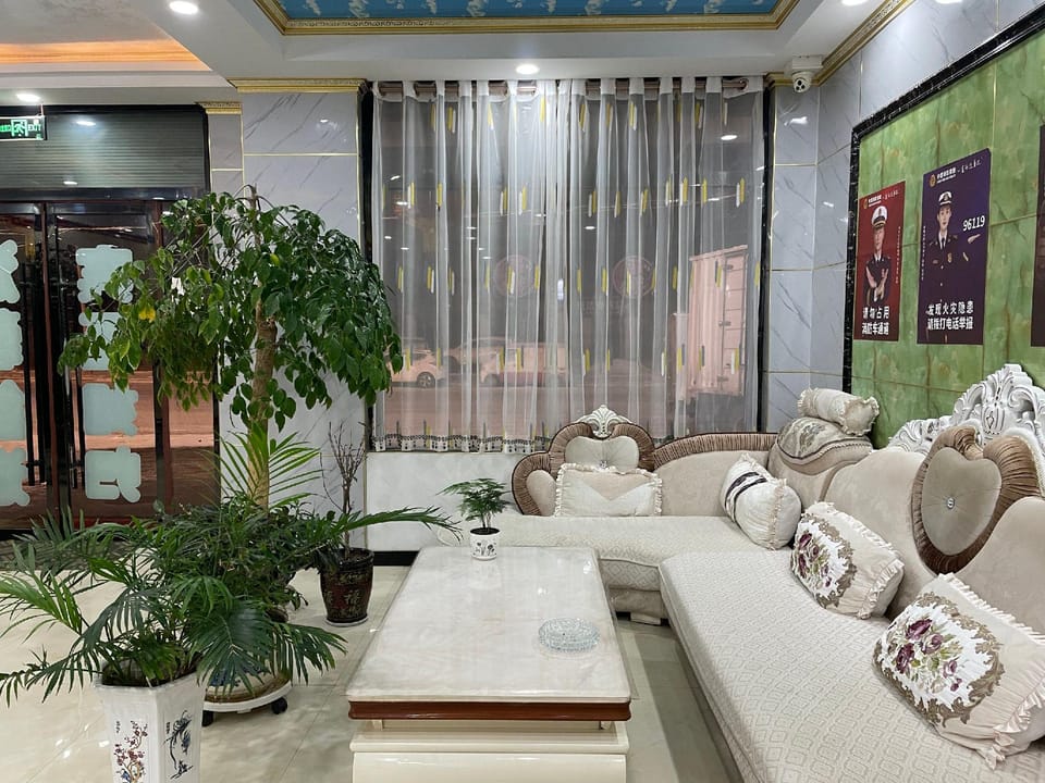 Linyi Business Hotel Hotel in China