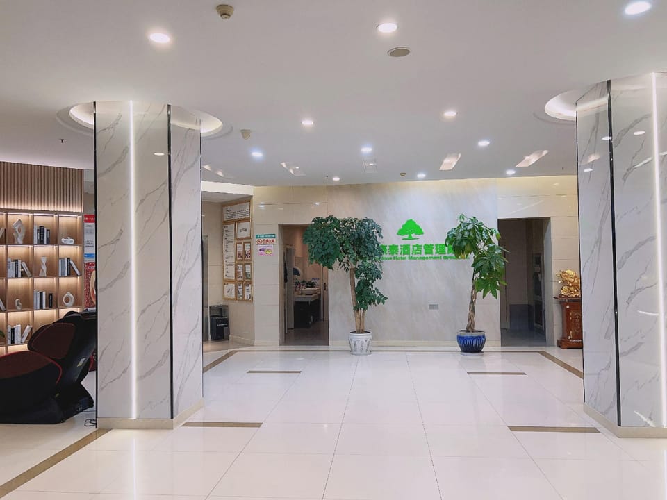 GreenTree Inn Express (Taishan East Road, Huaijiang Avenue, Baoying County, Yangzhou) Hotel in Jiangsu