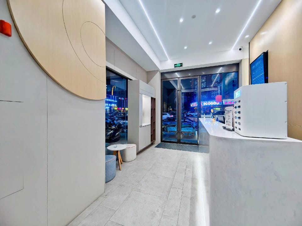 Home Inn (Wenzhou Cangnan Jiangwan Road Branch) Hotel in Zhejiang
