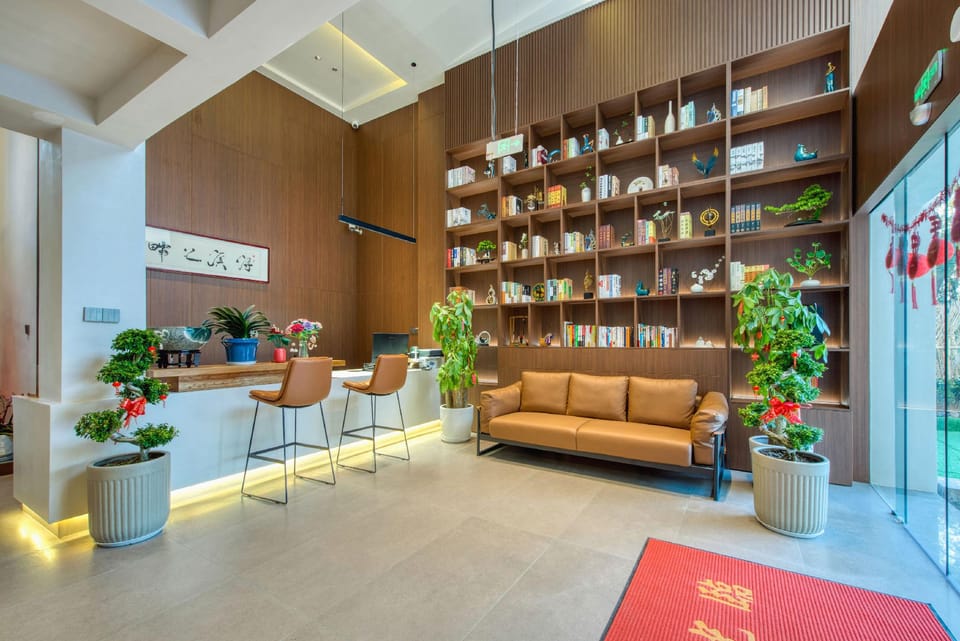 Nanxun Ancient Town Branch: A B&B with Calligraphy, Painting, and Aesthetics by the Xunxi River Hotel in Suzhou