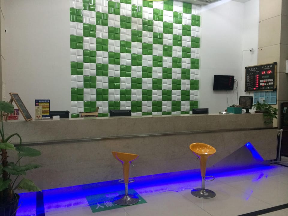 Heng8 Chain Hotel (Convention and Exhibition Center Qinye Plaza Branch) Hotel in Hangzhou