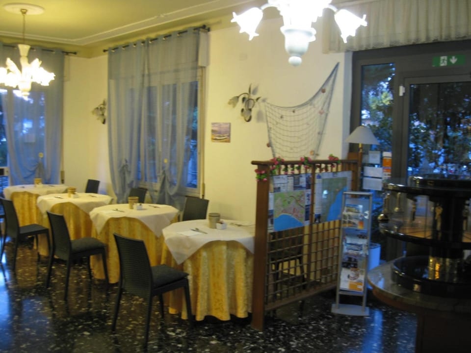 Hotel Acqua Marina Hotel in Albissola Marina