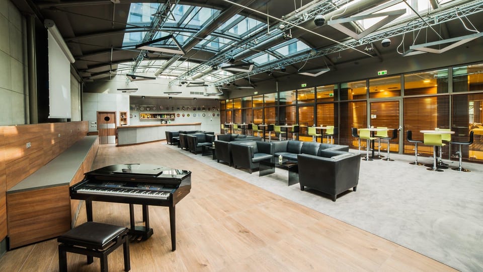 Bar/lounge