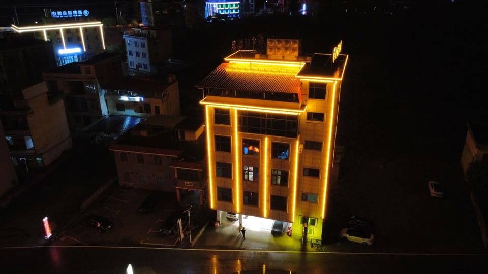 Huanglong Hot Spring Hotel Hotel in China