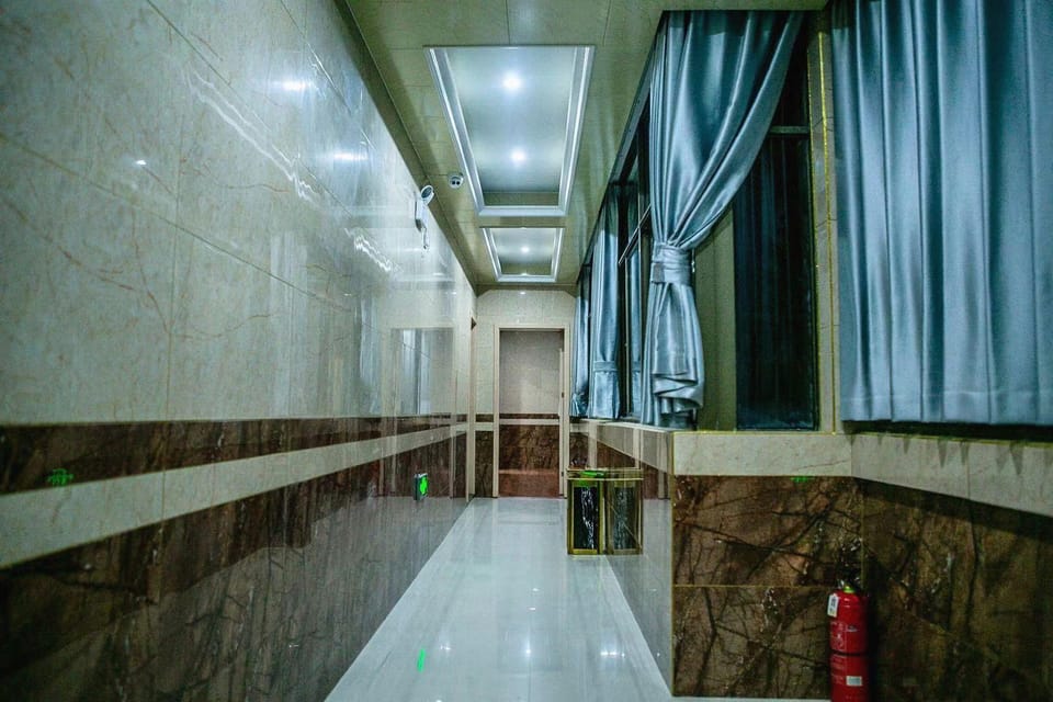 Jiuwangzhou Hotel (Jurong Yitai Street Branch) Hotel in Nanjing