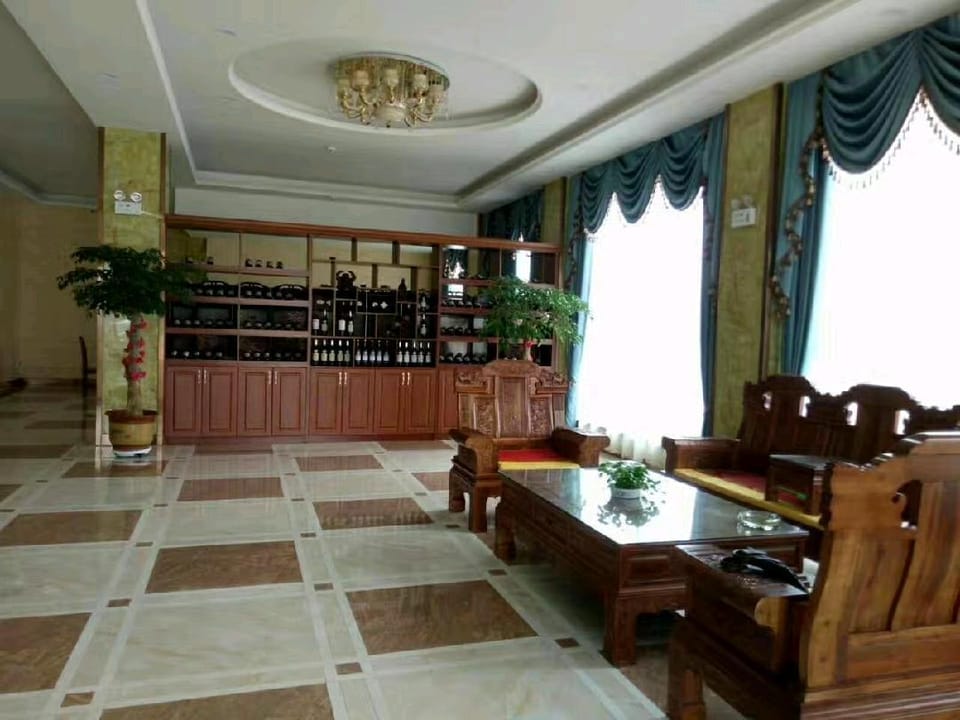 Weekend Sunshine Theme Hotel Hotel in Hubei