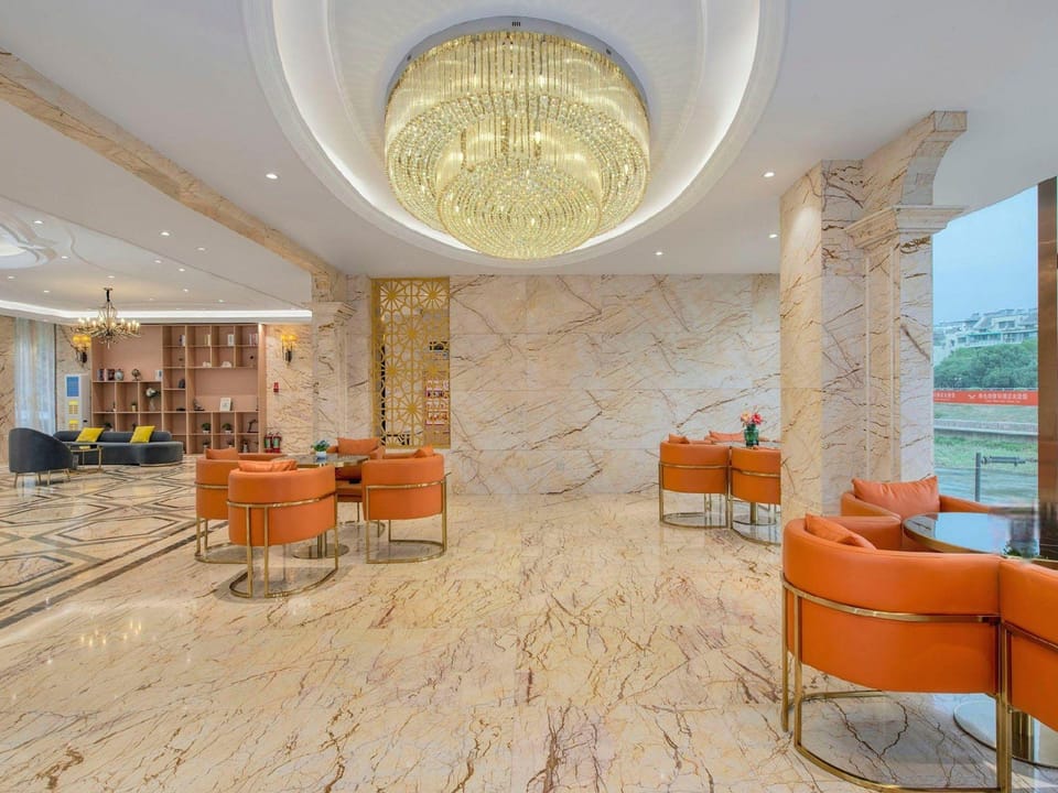 Vienna Zhihao Hotel (Changshan Dongminghu Park) Hotel in Zhejiang