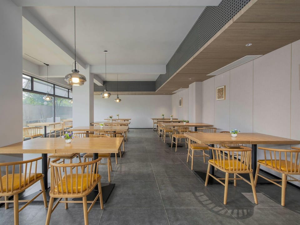 Vienna Zhihao Hotel (Changshan Dongminghu Park) Hotel in Zhejiang