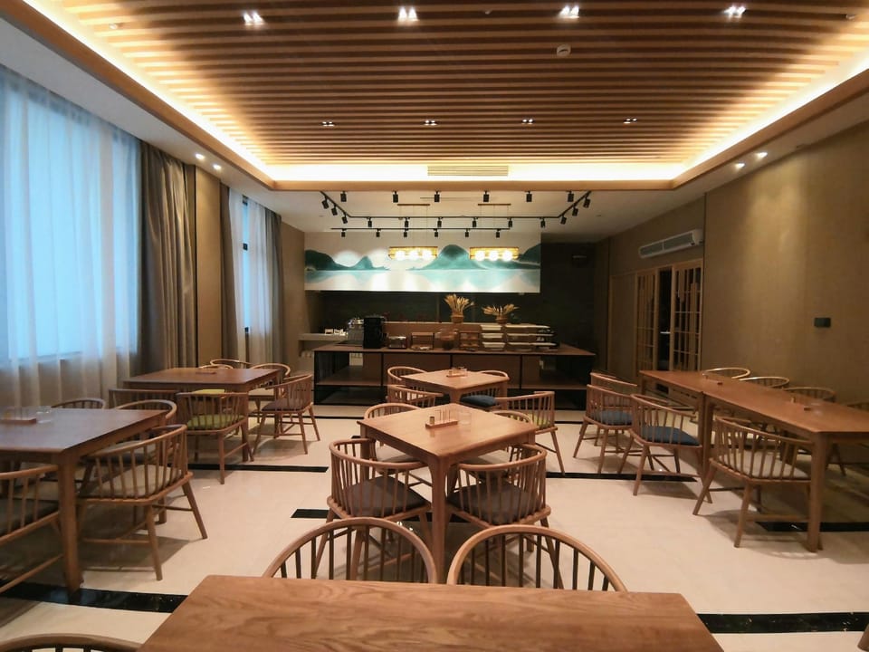 Hui8 Homestay (Shaoxing Cangqiao Straight Street Branch) Hotel in Hangzhou