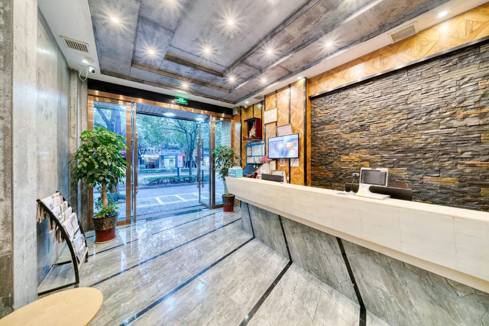 Chuang e-Home Hotel (Lishui Yunhe Chengdong Road Bus Station Branch) Hotel in Zhejiang