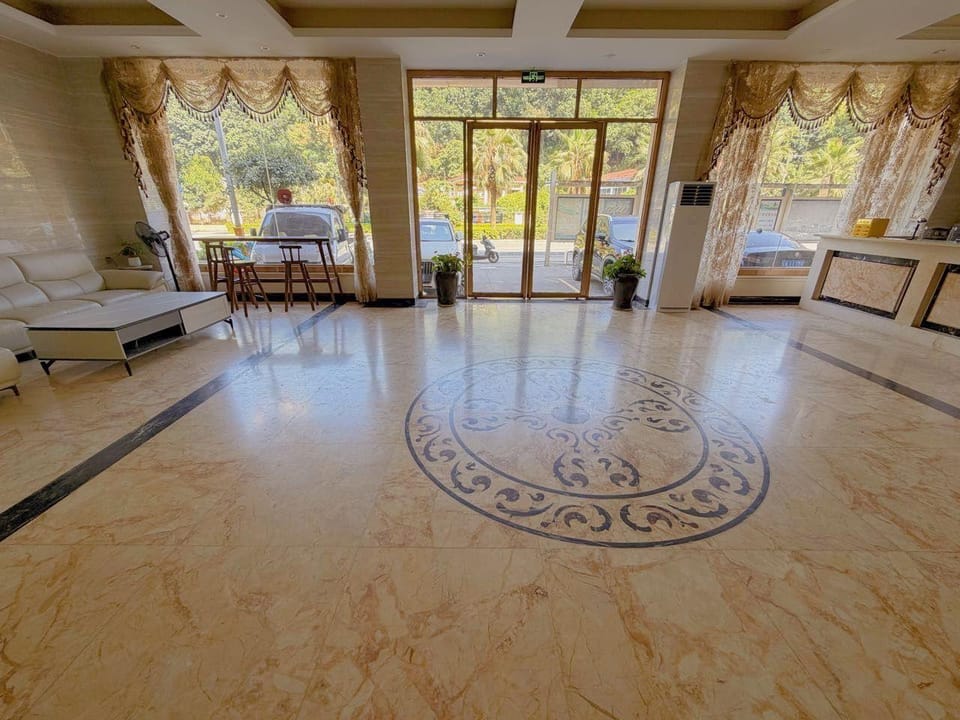 Qingyi Hotel Hotel in China
