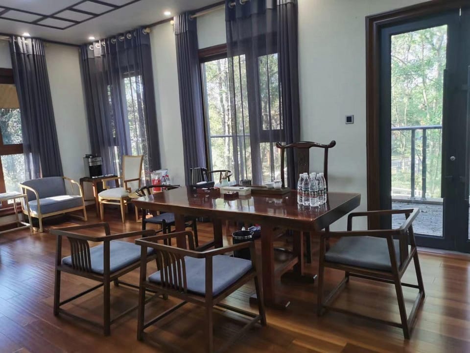 Mountain villas by Jian'ou Lake Hotel in Zhejiang