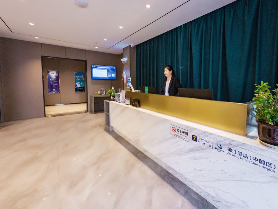 7 Days Premium (Xuancheng Ningguo Port, Anhui-Sichuan-Tibet Highway Store) Hotel in Zhejiang
