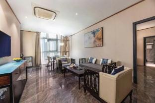 Meihao Haitang Hotel (Zhangjiagang Jiyang Lake Branch) Hotel in Suzhou