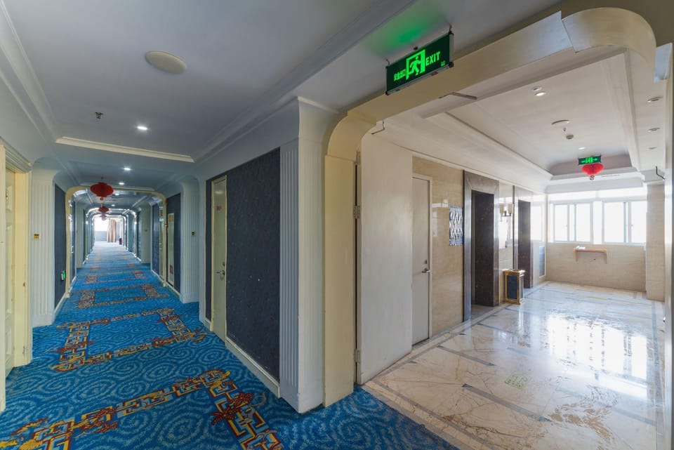 Huali Hotel Hotel in Zhejiang