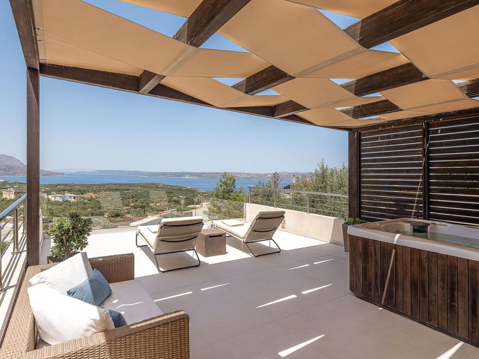 Adeste Seaview Villas - Private Pools, 900m to sea Hotel in Crete
