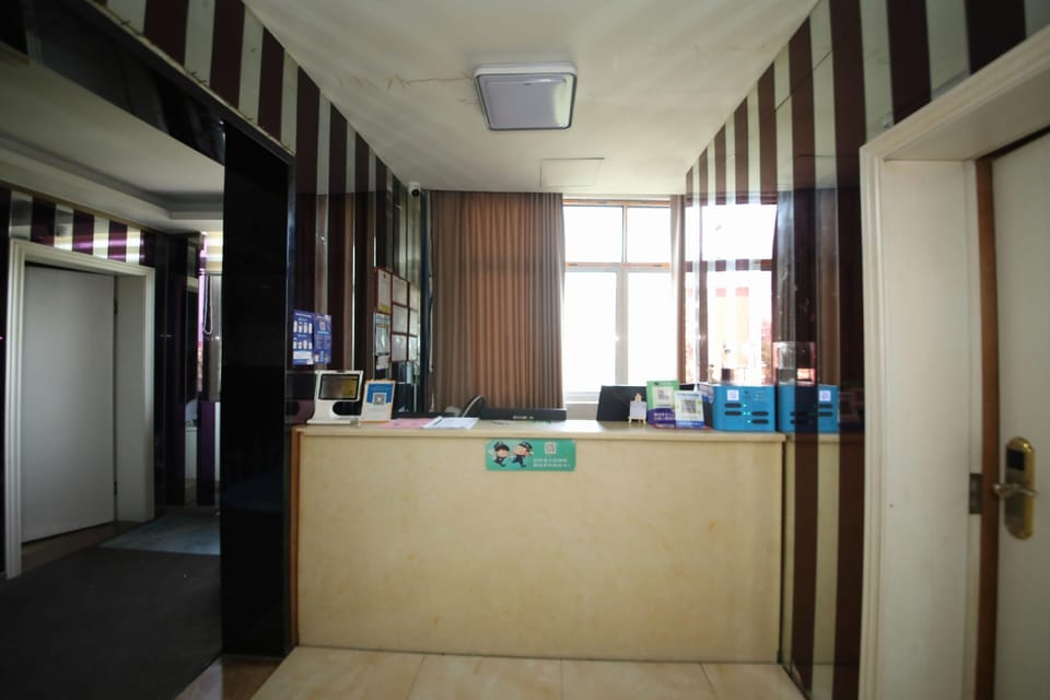 Hongfeng Hotel (Binjiang Puyang University Town Branch) Hotel in Hangzhou
