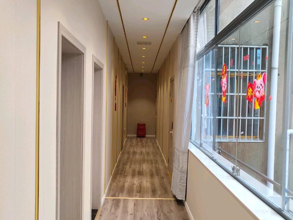 Employment Hotel Hotel in Hubei