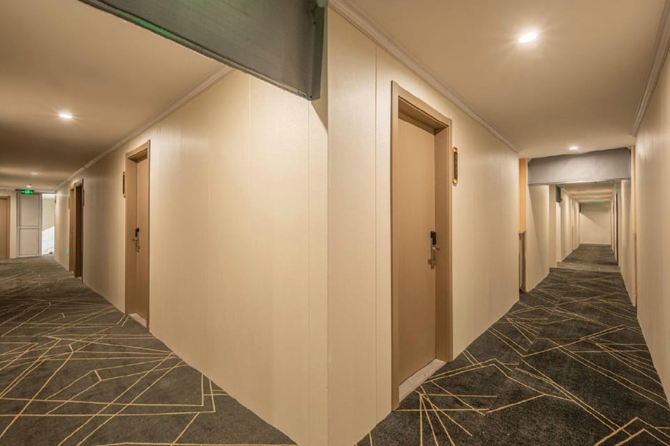 Home Inn Huaxuan Select Hotel (Hangzhou Yifu Hospital Shop) Hotel in Hangzhou