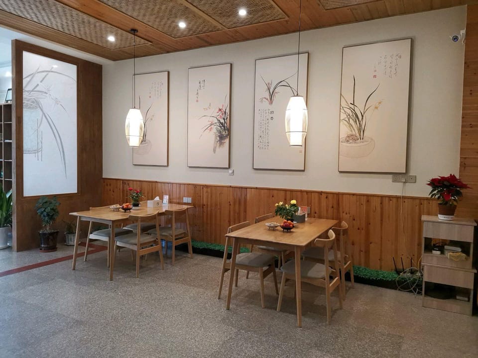 Pearl of the Mountains Hotel in Zhejiang
