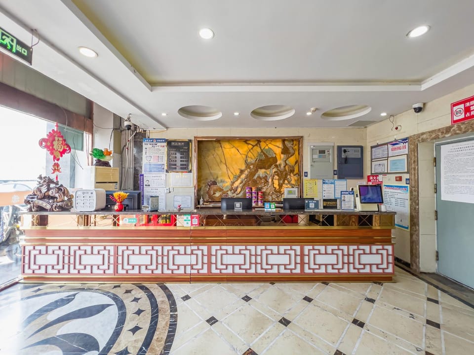 V8 Business Hotel (Suqian High-speed Railway Station Branch) Hotel in Jiangsu