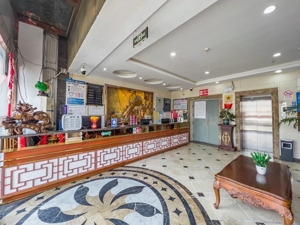 V8 Business Hotel (Suqian High-speed Railway Station Branch) Hotel in Jiangsu