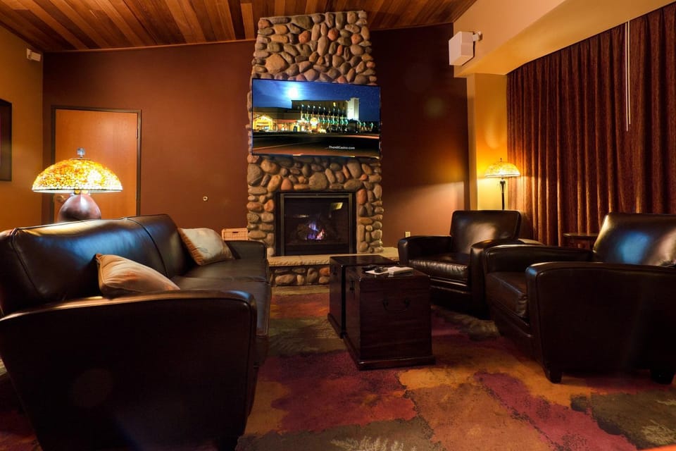 Ko-Kwel Casino Resort Hotel in Coos Bay