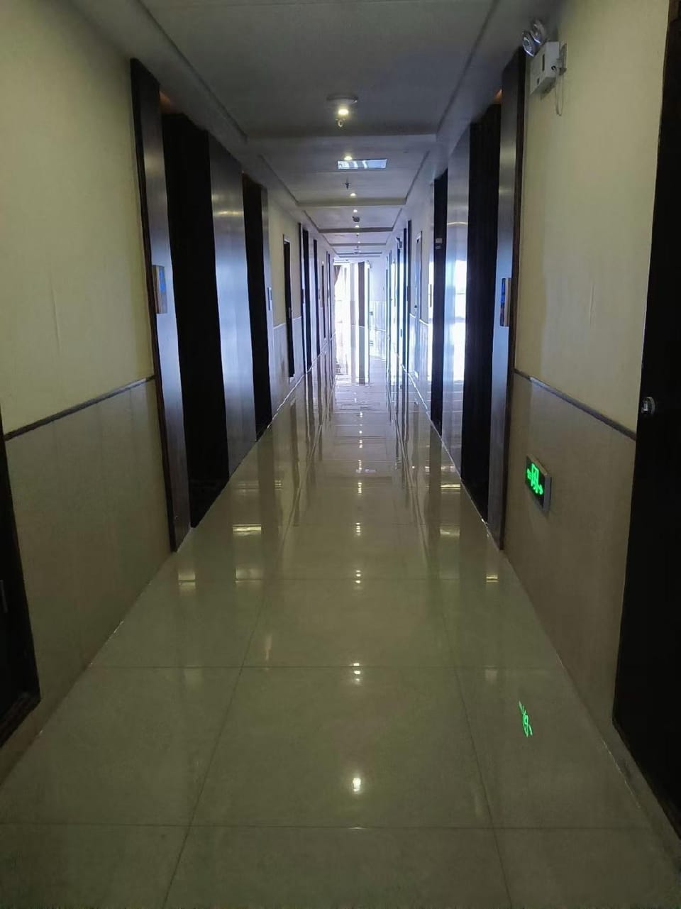 Xinding Hotel (Huzhou Dongwu Yintai City Branch) Hotel in Suzhou