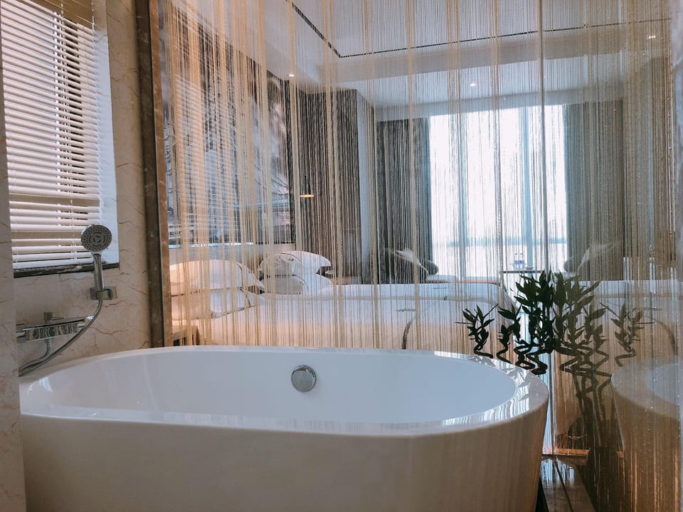 Haiting Holiday Hotel (Huzhou Yishang Street Branch) Hotel in Suzhou