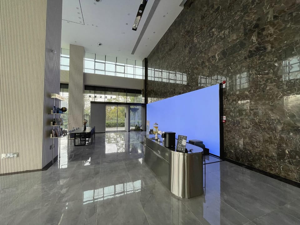 Atour Light Hotel Wuhan Guanggu Third Road Xiaomi Technology Park Hotel in Wuhan