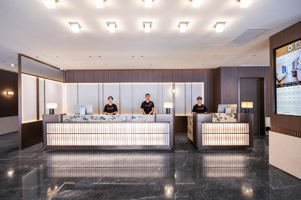 Atour Hotel Wuhan Guanggu Square Minzu University Hotel in Wuhan
