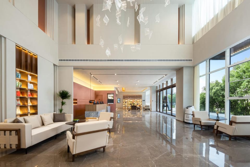 Atour Hotel Hangzhou Canal Huzhou Street Hotel in Hangzhou