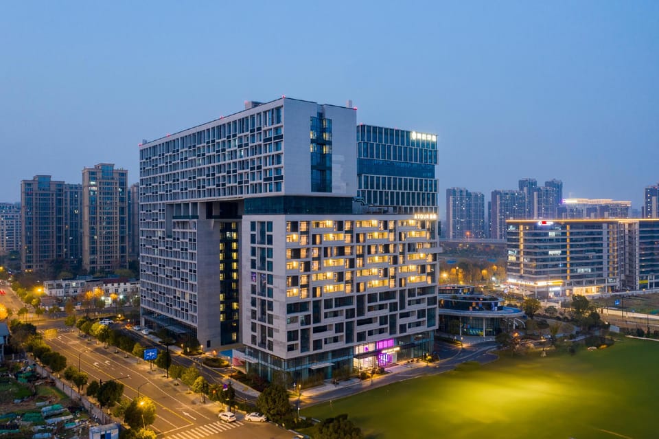 Atour Lite Hotel Hangzhou Zijin Port Science and Technology City Hotel in Hangzhou