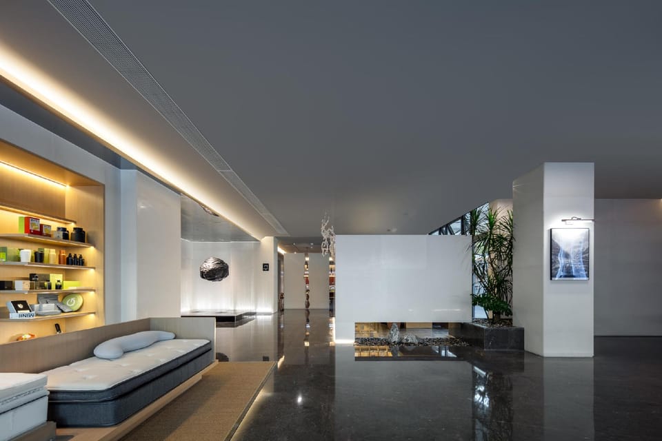 Atour Hotel Hangzhou City University Xilian Bridge Hotel in Hangzhou