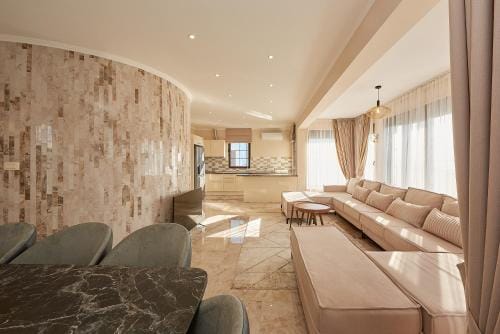 Sunbreeze Delux Vilas Hotel in Budva Municipality