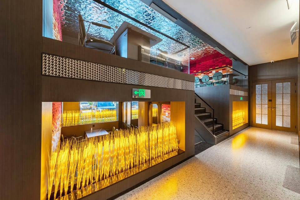 Yunshang Guanlan Art Hotel (Lianyungang Donghai Jingdu Avenue Crystal City Branch) Hotel in Jiangsu