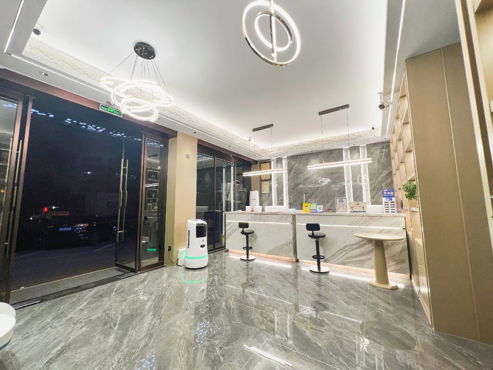Yizhai Smart Business Hotel (Yiwu High-speed Railway Station Branch) Hotel in Hangzhou