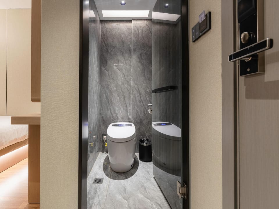Yizhai Smart Business Hotel (Yiwu High-speed Railway Station Branch) Hotel in Hangzhou