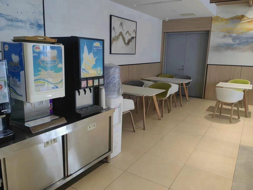 Muzi Hotel (Zhonglou Wuyue International Plaza Branch) Hotel in Suzhou
