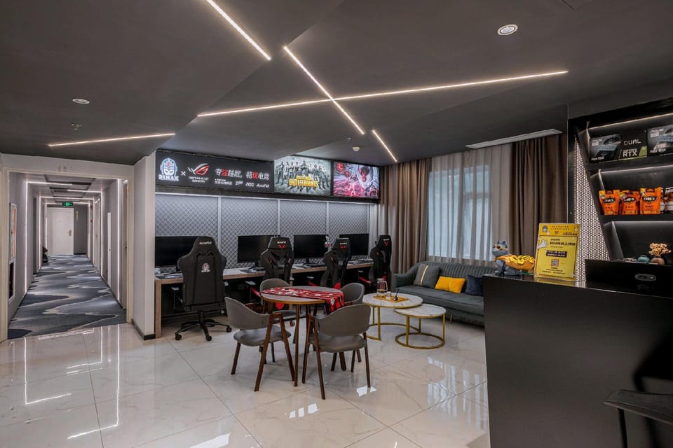 ReMAX Esports Hotel (Rainbow South Road Branch) Hotel in Zhejiang