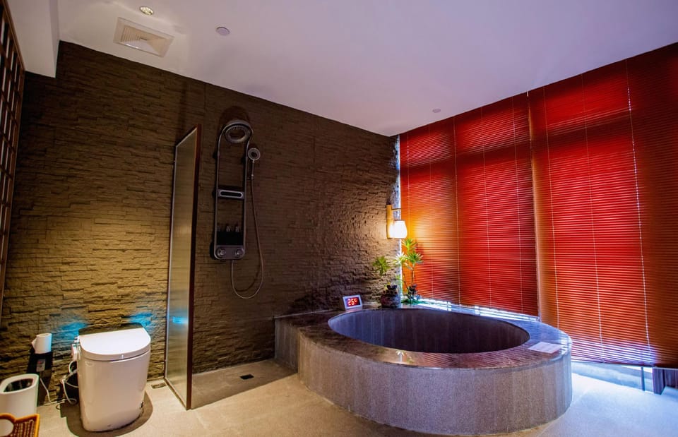 Qingman Private Hot Spring Hotel (Wuhu Ancient City Branch) Hotel in Nanjing