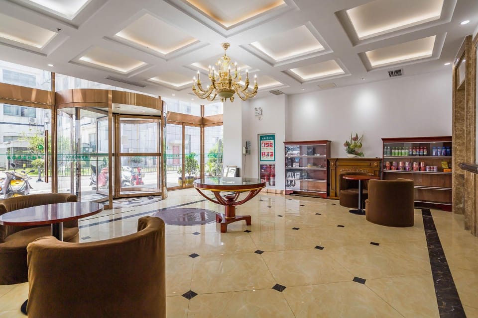 Four Seasons Smart Hotel (Zhangpu Town Center Branch, Kunshan) Hotel in Shanghai
