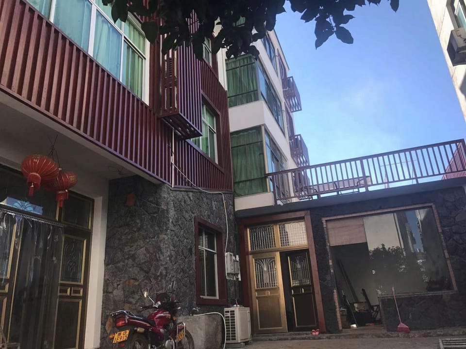 Jia Nan Farmhouse Hotel in Hangzhou