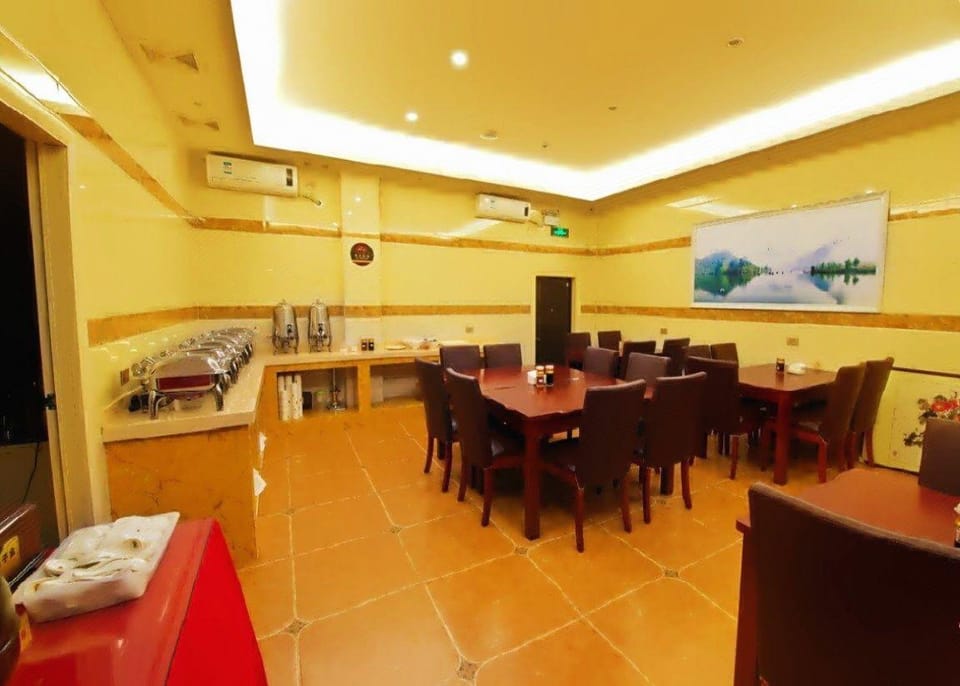 Heju Hotel (Yunhe Bus Station Branch) Hotel in Zhejiang
