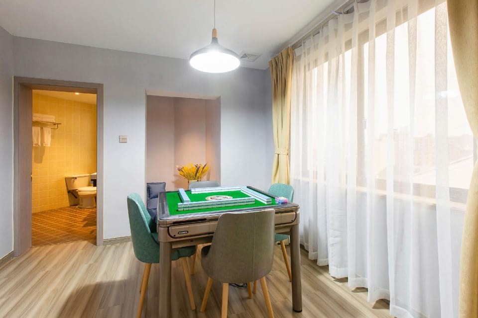 Platinum Hotel (Jinhua High-speed Railway Station Branch) Hotel in Zhejiang